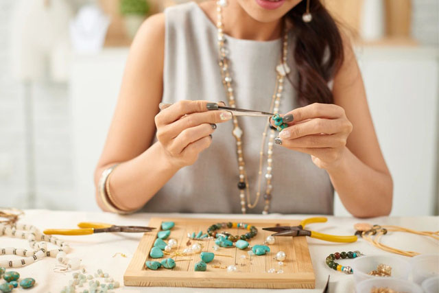 All About Jewelry Making Tools: 4 Must Have Tools – HarperCrown